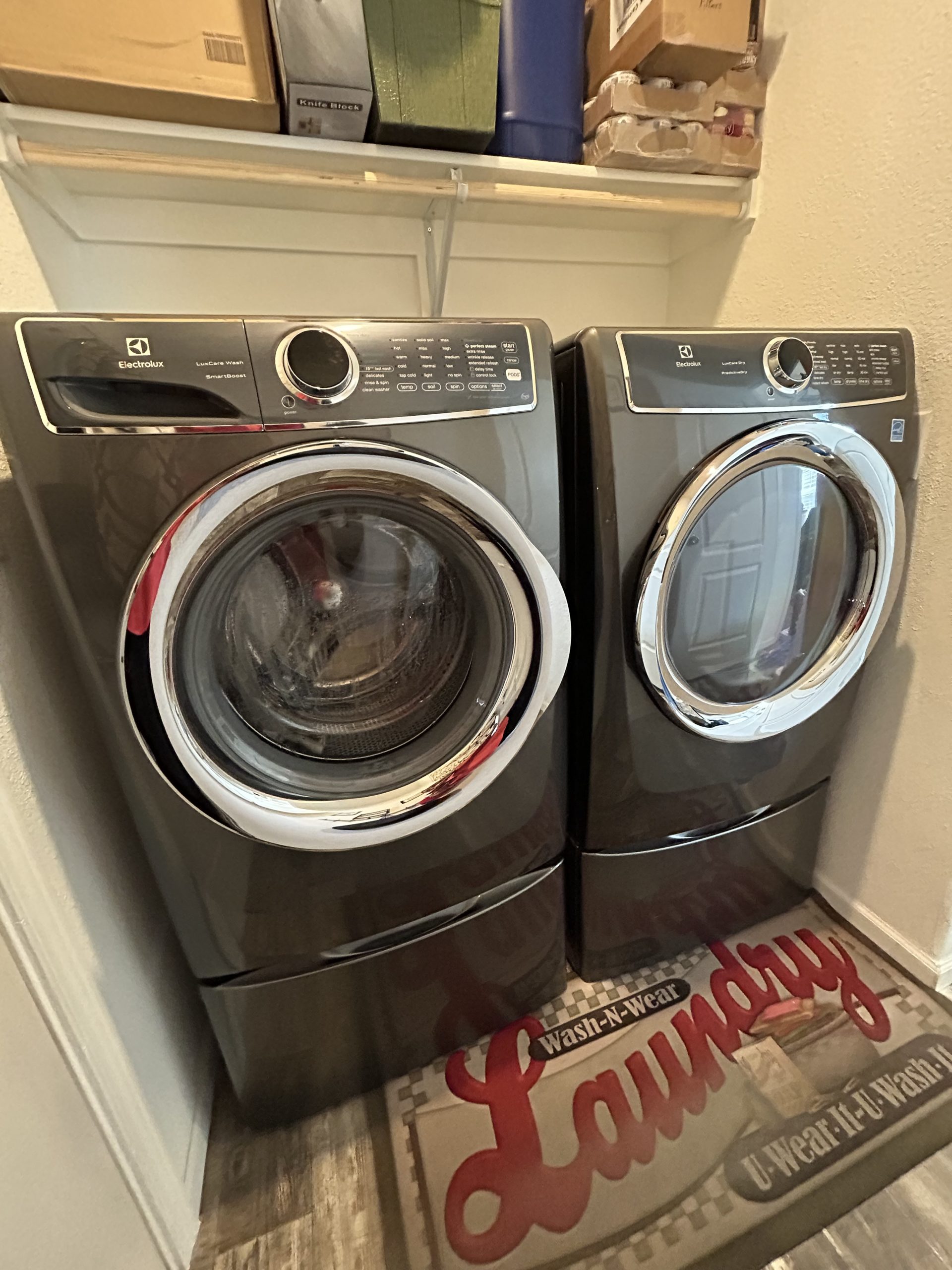 Front Load Washer/Dryer Included!